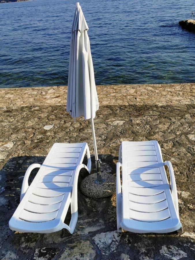 Mirta Deluxe Superior 5 Star Apartment, Your Piece Of Heaven By The Sea & Park, With Sea & Park View Novigrad Istria Buitenkant foto