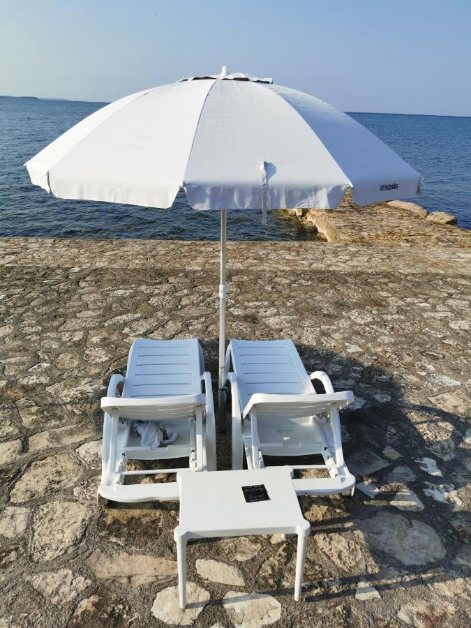 Mirta Deluxe Superior 5 Star Apartment, Your Piece Of Heaven By The Sea & Park, With Sea & Park View Novigrad Istria Buitenkant foto