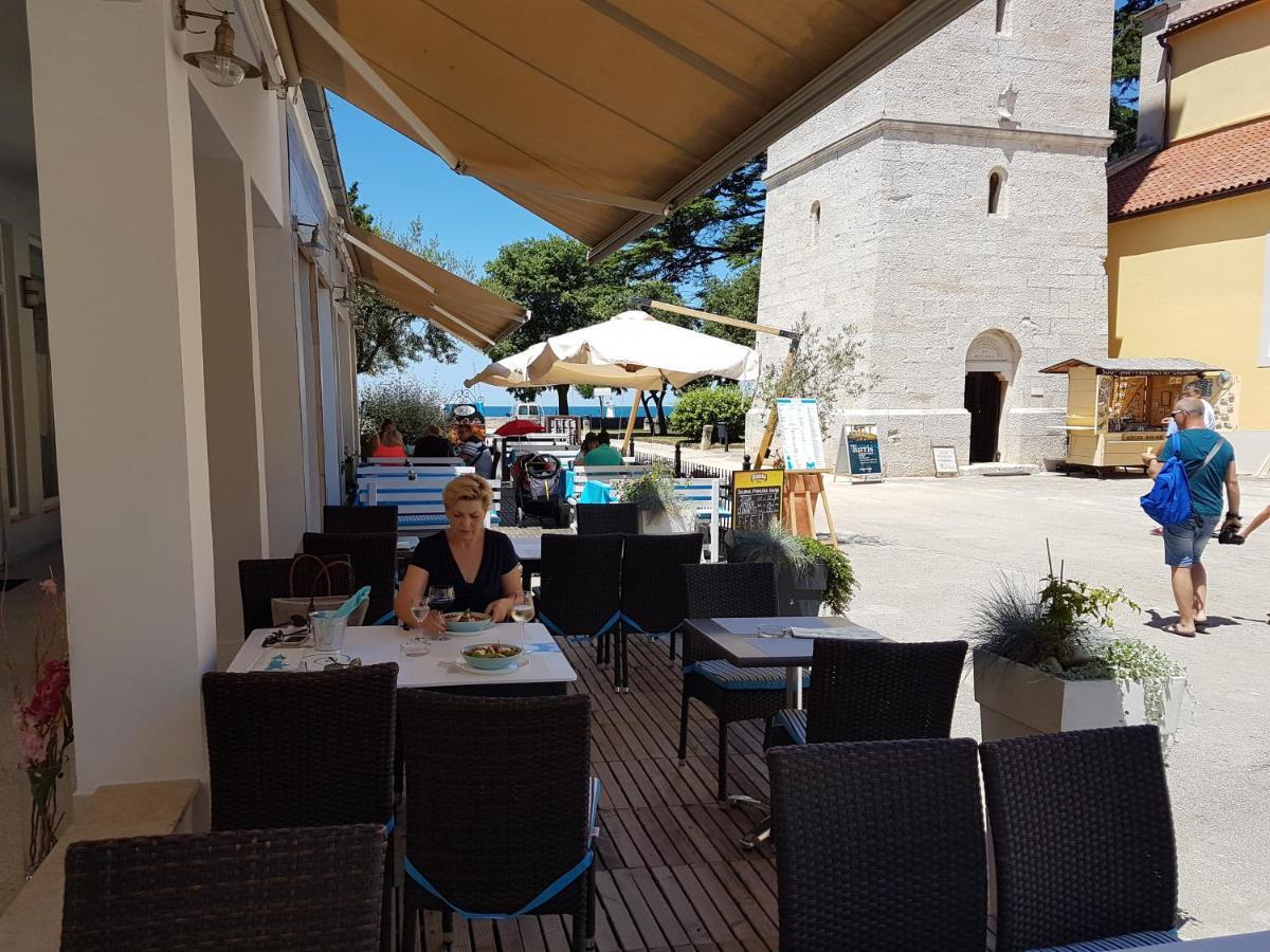 Mirta Deluxe Superior 5 Star Apartment, Your Piece Of Heaven By The Sea & Park, With Sea & Park View Novigrad Istria Buitenkant foto