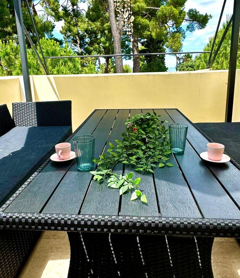 Mirta Deluxe Superior 5 Star Apartment, Your Piece Of Heaven By The Sea & Park, With Sea & Park View Novigrad Istria Buitenkant foto